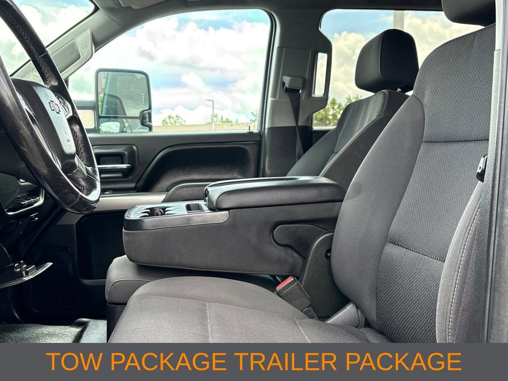 Used 2016 Chevrolet Silverado 2500 LT AWD/4WD image 3