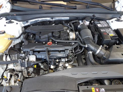 Used 2022 Kia K5 GT-Line AWD/4WD image 11