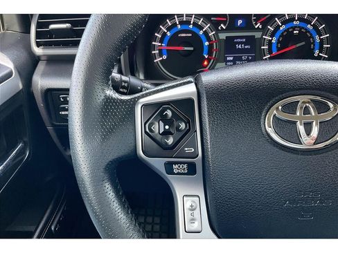 Used 2015 Toyota 4Runner Limited AWD/4WD image 20