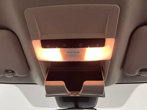Used 2023 Nissan Sentra SV FWD image 34