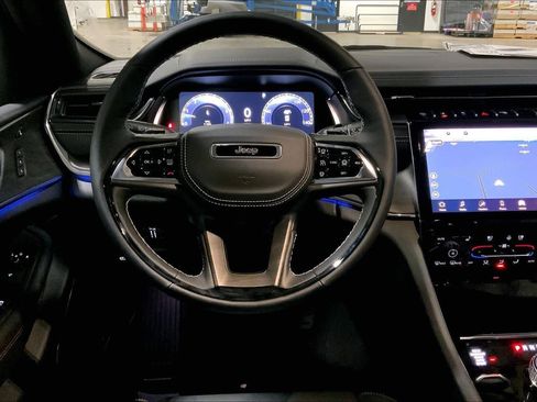 New 2025 Jeep Grand Cherokee Overland w/ Adv Protech Group III AWD/4WD image 14