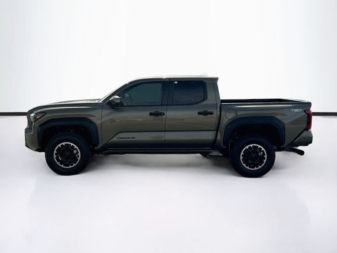 Certified 2026 Toyota Tacoma TRD Off-Road AWD/4WD image 8