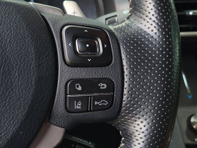 Used 2019 Lexus IS 300 F Sport w/ F Sport Package RWD image 11