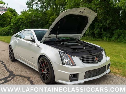 Used 2015 Cadillac CTS V RWD image 48