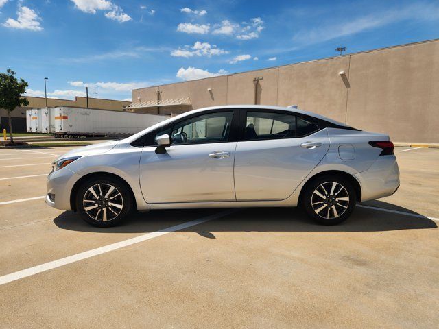 Used 2025 Nissan Versa SV FWD image 4