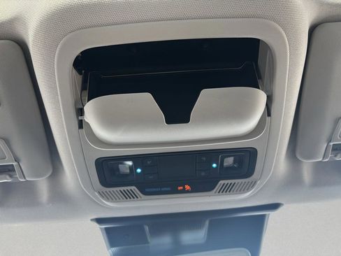 Used 2021 Ford Mustang Mach-E Premium image 23