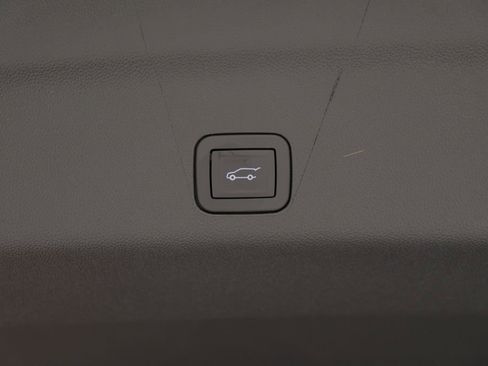 Used 2026 Cadillac Escalade V w/ LPO, ONYX Package image 39