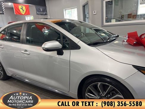Used 2021 Toyota Corolla SE w/ SE Premium Package FWD image 6