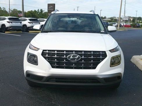 New 2026 Hyundai Venue SEL FWD image 16