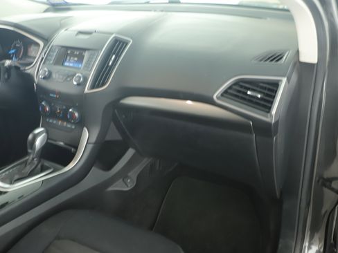 Used 2018 Ford Edge SEL image 18