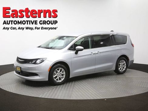 Used 2023 Chrysler Voyager LX FWD image 57