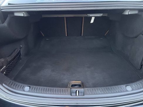 Used 2017 Mercedes-Benz E 300 4MATIC image 7