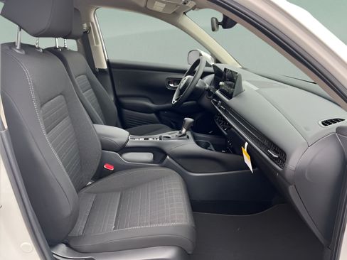 Used 2026 Honda HR-V LX image 31