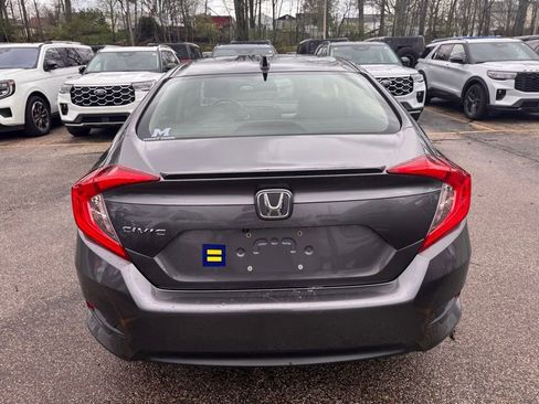 Used 2018 Honda Civic EX-T image 4