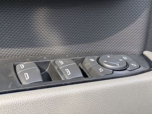 New 2026 Chevrolet Silverado 1500 ZR2 image 9