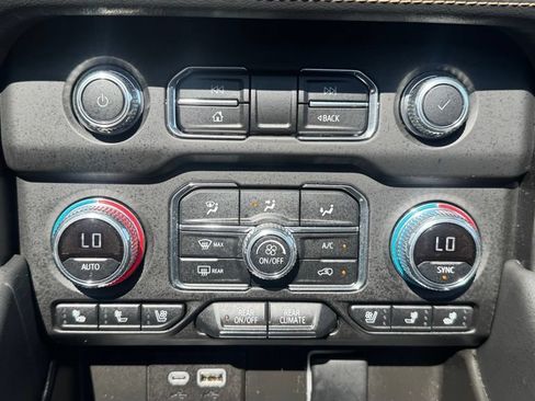 Used 2024 GMC Yukon XL AT4 w/ Max Trailering Package AWD/4WD image 30