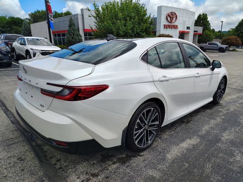 Certified 2025 Toyota Camry XLE w/ Premium Plus Package FWD image 4