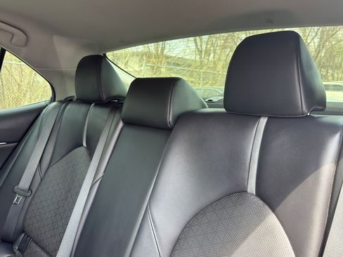Used 2021 Toyota Camry XSE w/ Cold Weather Package FWD image 27