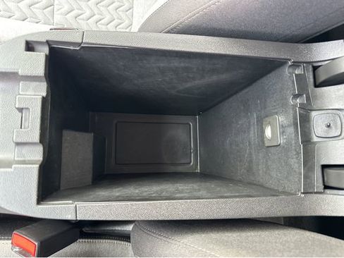 Used 2023 Chevrolet Equinox LT AWD/4WD image 19