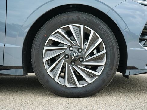 Certified 2026 Hyundai Sonata Limited FWD image 9