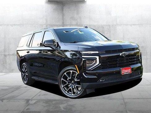 Used 2025 Chevrolet Tahoe RST w/ RST Capability Package AWD/4WD image 2