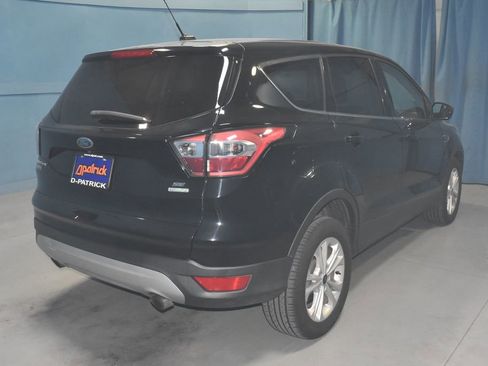 Used 2017 Ford Escape SE image 25