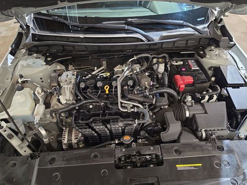 Used 2023 Nissan Altima 2.5 SL FWD image 18