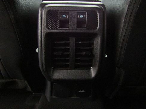 Used 2025 Ford Bronco Outer Banks AWD/4WD image 32