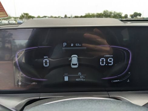 Used 2025 Kia Telluride S AWD/4WD image 36