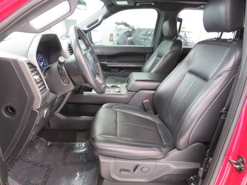 Used 2020 Ford Expedition Max XLT w/ Equipment Group 202A image 16