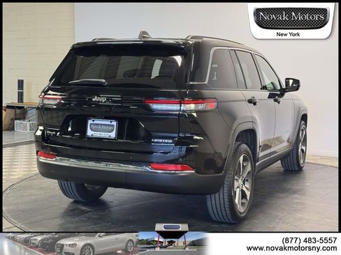 Used 2023 Jeep Grand Cherokee Limited AWD/4WD image 11