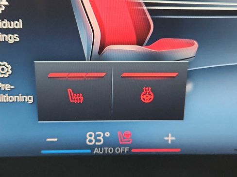 Certified 2024 BMW X6 xDrive40i w/ Premium Package image 23