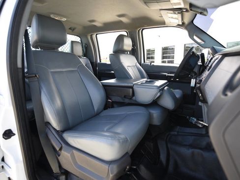 Used 2015 Ford F450 XL w/ Power Equipment Group image 12