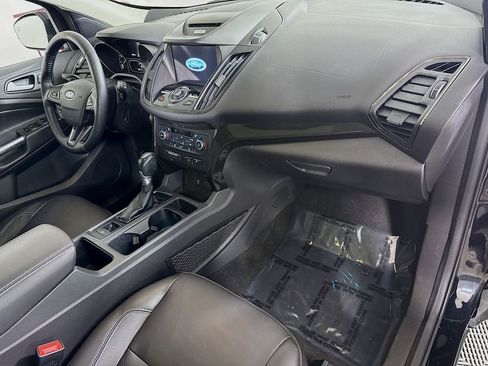 Used 2017 Ford Escape Titanium image 31