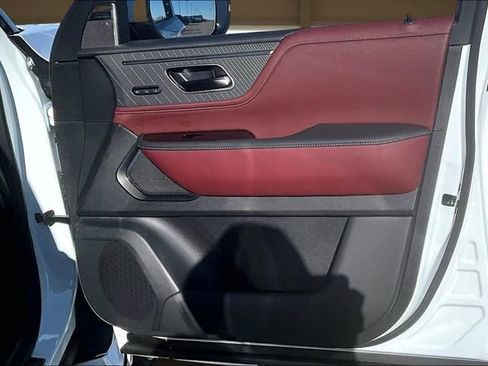 New 2026 INFINITI QX80 Autograph image 24