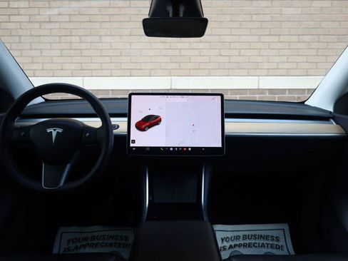 Used 2021 Tesla Model Y 2WD image 30