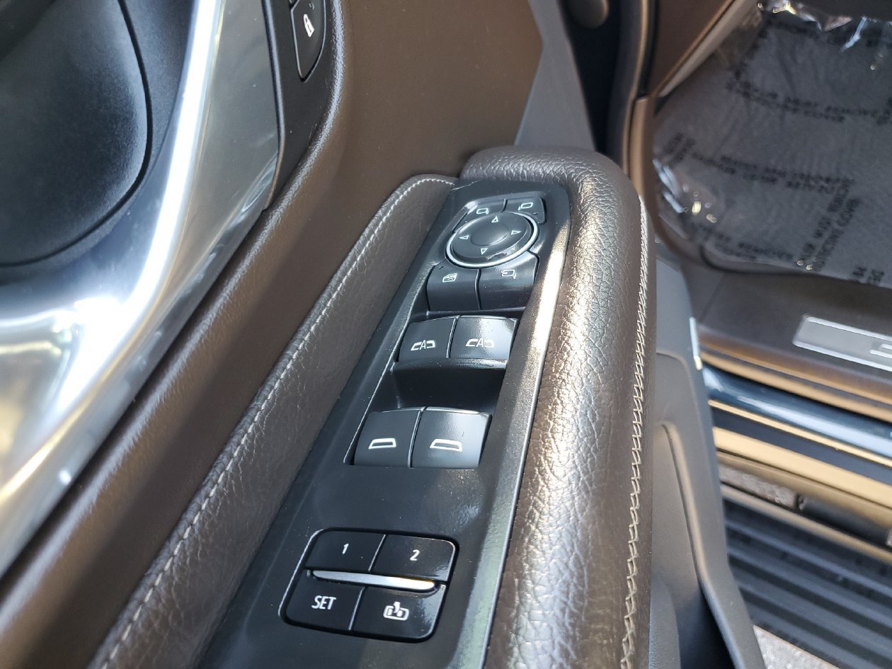 Used 2021 GMC Yukon Denali w/ Denali Premium Package RWD image 17