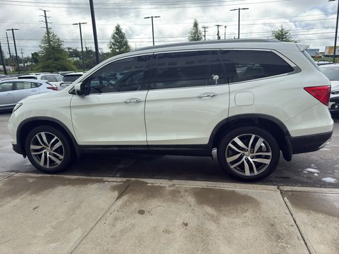 Used 2016 Honda Pilot Touring image 6