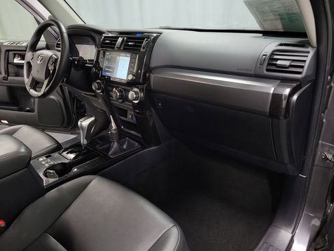 Used 2022 Toyota 4Runner TRD Off-Road Premium image 22