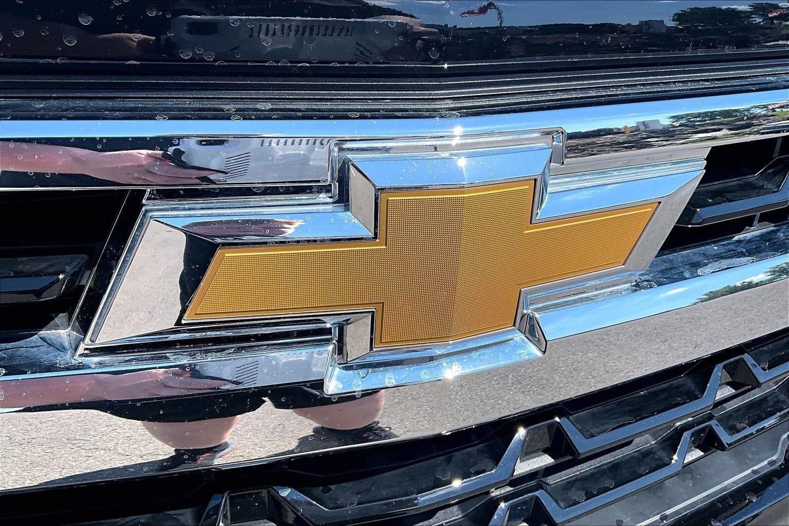 Used 2024 Chevrolet Silverado 1500 LT AWD/4WD image 29