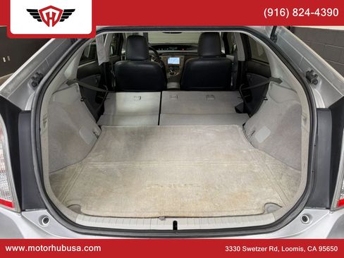 Used 2013 Toyota Prius Four w/ Deluxe Solar Roof Pkg FWD image 53