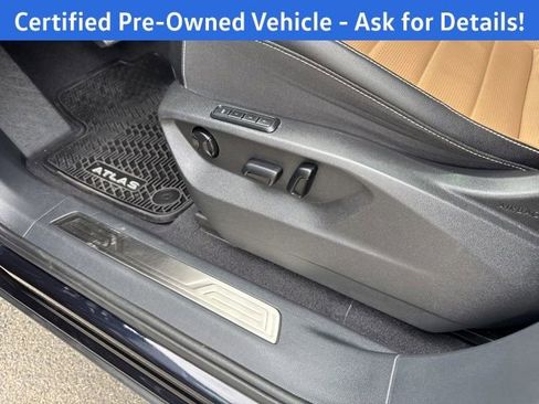 Certified 2023 Volkswagen Atlas Cross Sport SEL Premium R-Line AWD/4WD image 24