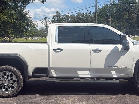 Used 2020 GMC Sierra 2500 Denali w/ Denali Ultimate Package AWD/4WD image 4