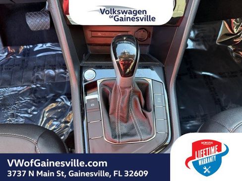 Certified 2024 Volkswagen Taos SE image 26