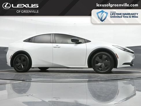 Used 2023 Toyota Prius LE FWD image 35
