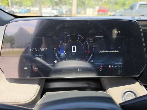 New 2026 Chevrolet Equinox LT w/ Convenience Package II FWD image 35