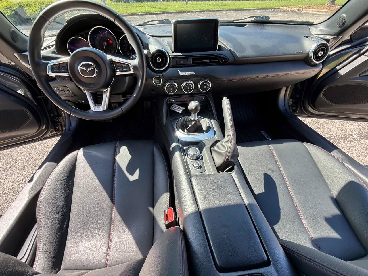 Used 2017 MAZDA MX-5 Miata RF Grand Touring RWD image 9