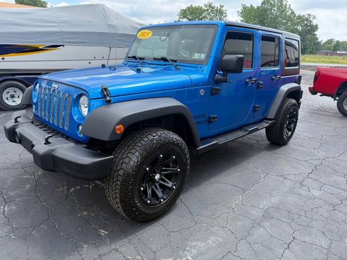 Used 2015 Jeep Wrangler Unlimited Sport w/ Quick Order Package 24S AWD/4WD image 3