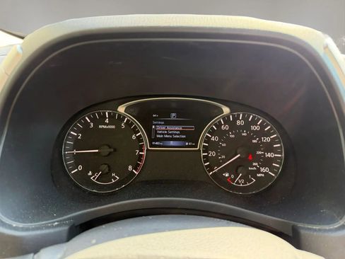 Used 2019 Nissan Pathfinder SV FWD image 14