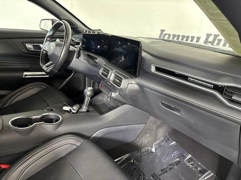 Used 2025 Ford Mustang Premium RWD image 26